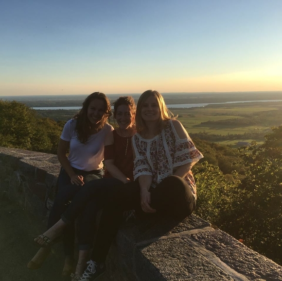 Meet your Posher, Steffie - Picture 1 of 1